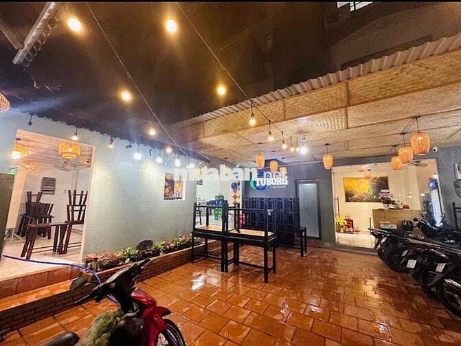Cho thuê Mặt Tiền 13x 15m  trung tâm Quận 10 giá 36 Triệu
