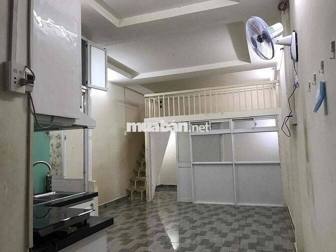 Chung cư Bàu Cát 2, đường bàu cát 7, P14. Lầu 2 nhà đẹp