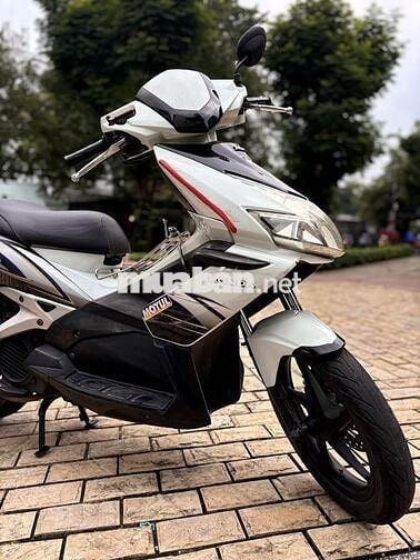 🍁😍🌈Honda Airblade màu trắng đen,bstp,keng