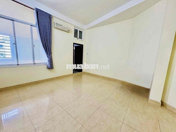 CẦN CHO THUÊ - HXH 5x20m, 489A/25B Huỳnh Văn Bánh, P.13, Q.PN, có sân