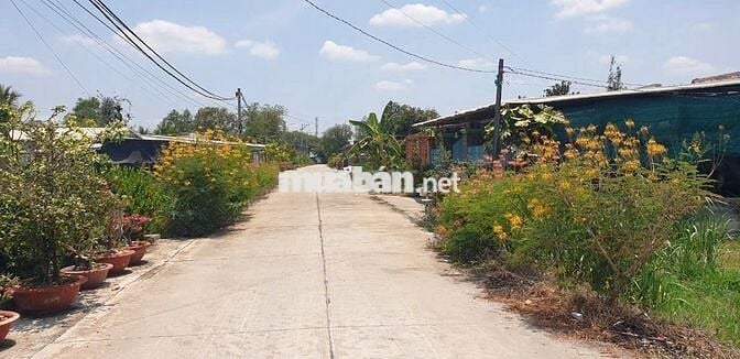 CHÍNH CHỦ CẦN BÁN 10x20m (100% Thổ Cư) sổ hồng mặt tiền Nguyễn Thị He