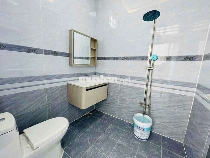 Bán nhà cấp 4 sổ hồng riêng dt 105m2 ở gần chợ Vĩnh Lộc B giá 780triệu