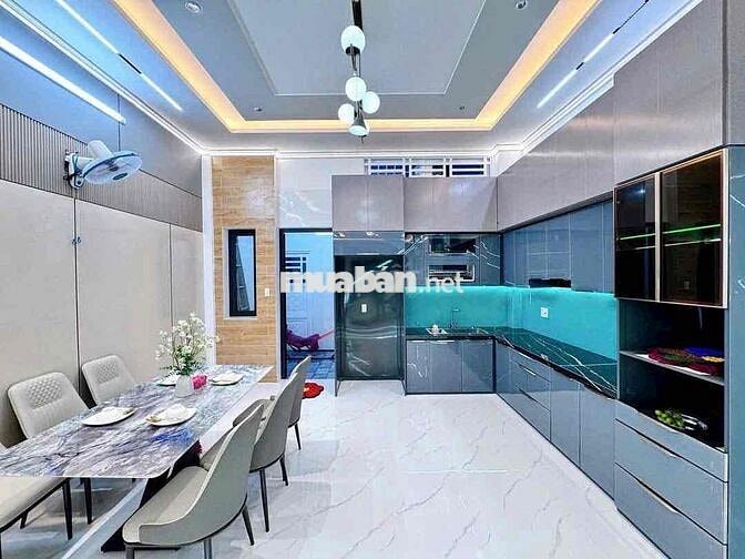 nhà 2 lầu mới hướng Đông Nam khu Văn Hoá Tây Đô, Cái Răng - 6 tỷ 100tr