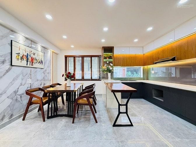 Kẹt tiền bán gấp nhà đẹp 5PN 6WC Quang Trung Gò Vấp, giá chỉ 4,2 tỷ