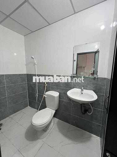 CHO THUÊ - NHÀ 2PN 2WC - ĐẦY ĐỦ NỘI THẤT - GẦN NGÃ 4 HÀNG XANH - 9TRXX