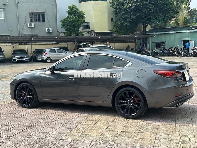 Mazda 6 2019 Mazda 6 2.0L Premium - 65000 km