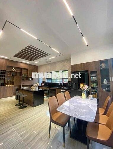 Bán nhà Hoà xuân Lô Góc Gần chợ