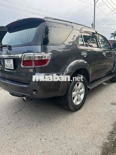 Toyota Fortuner 2009 2.5G - 150000 km