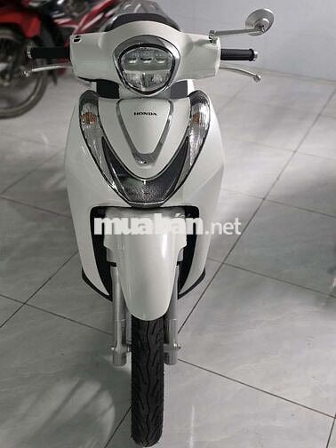 Sh mode 125cc thắng CBS màu trắng 2025 odo 450km