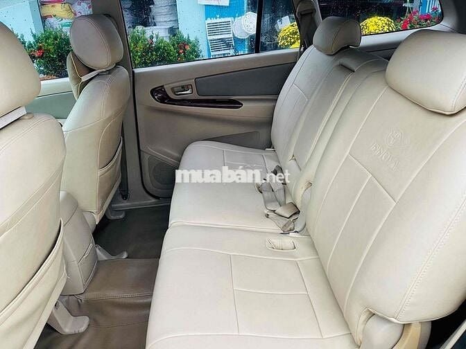 Toyota Innova 2006 G - 170000 km
