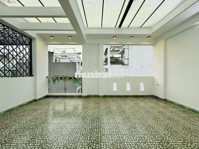 NHÀ MỚI XÂY KHU SÂN BAY - Đ.Hồng Hà,P2,TBình - 6.5 x 20 -5 Tầng,450m2.