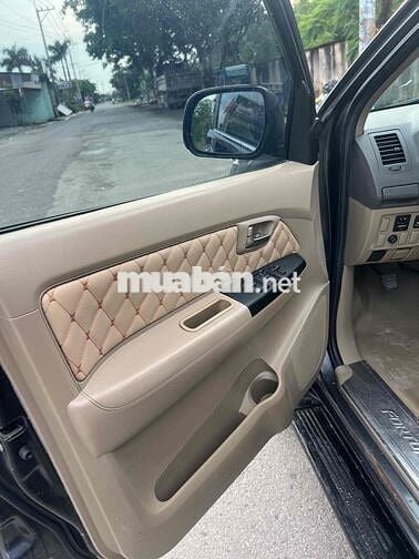 Toyota Fortuner 2009 2.5G - 150000 km
