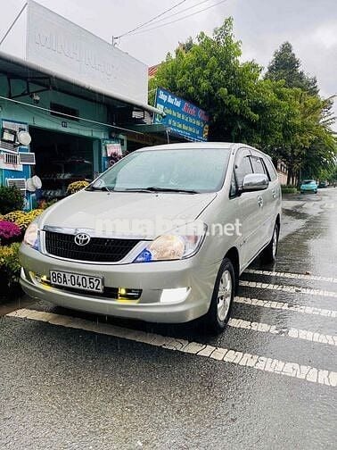 Toyota Innova 2006 G - 170000 km