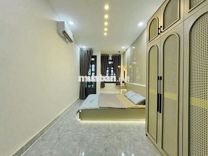 NHÀ MỚI XÂY KHU SÂN BAY - Đ.Hồng Hà,P2,TBình - 6.5 x 20 -5 Tầng,450m2.