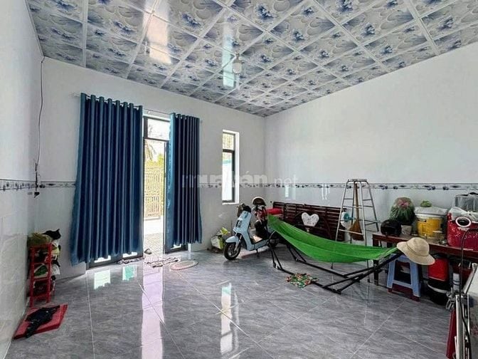 Nhà cấp 4 mới sơn sửa lại, 124,6m2, SHR, Xã Tân An Hội, Giá 850 Triệu.