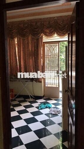 Cần bán nhà mặt tiền đường nội bộ, cách BigC Phú Thạnh 500m