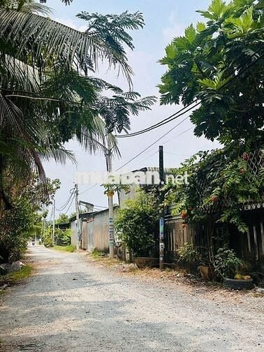 Cho thuê kho xưởng 2.160m² có VP, điện 3 pha, xe container, Bình Chánh