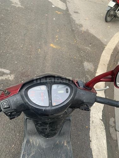 Cần bán xe Suzuki Nhật Sapphire 125cc màu đỏ đun biển Hà Nội