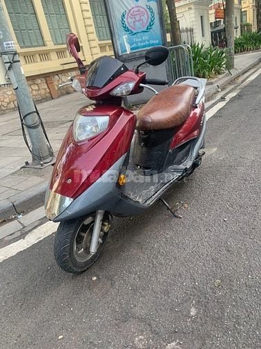 Cần bán xe Suzuki Nhật Sapphire 125cc màu đỏ đun biển Hà Nội