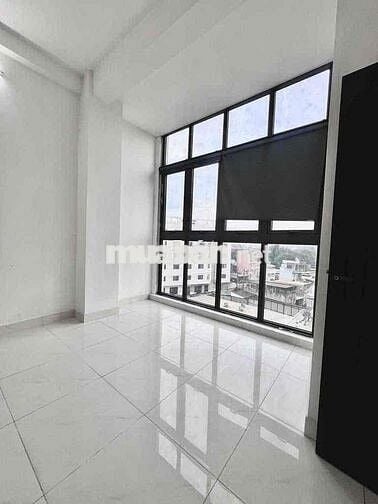 Một con hàng cực rộng cho ae HUB, UTE cách chưa đến 2km