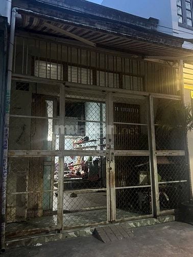 Bán nhà hẻm 227/31 Lê thúc hoạch. hẻm hiện hữu 6m xe hơi tới nhà