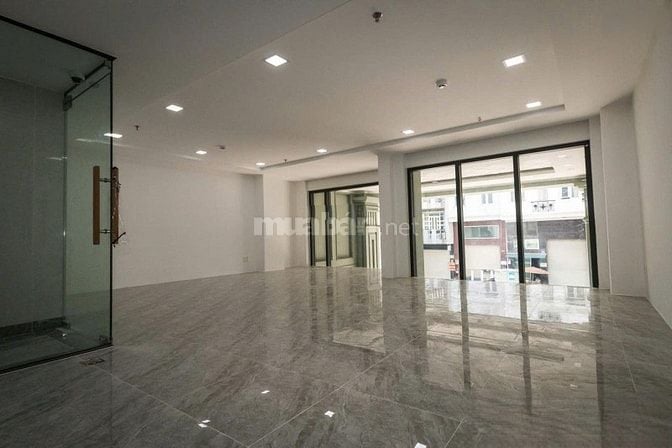TOÀ NHÀ MẶT TIỀN PHAN XÍCH LONG PN, HẦM, 9 TẦNG