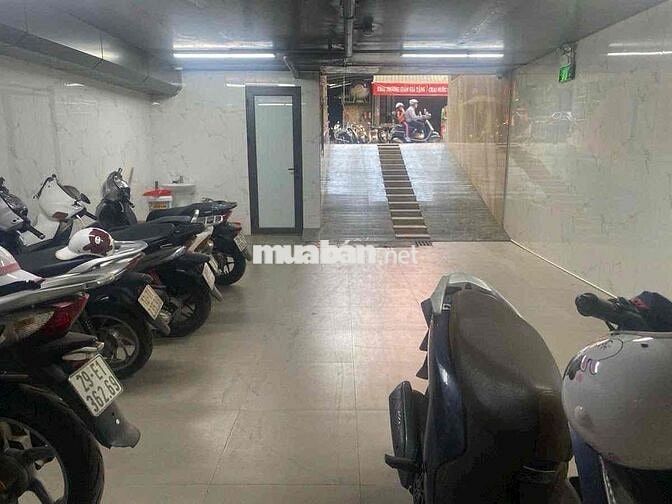 Tôi cần bán nhà mặt phố  kinh doanh ngay trung tâm đống đa