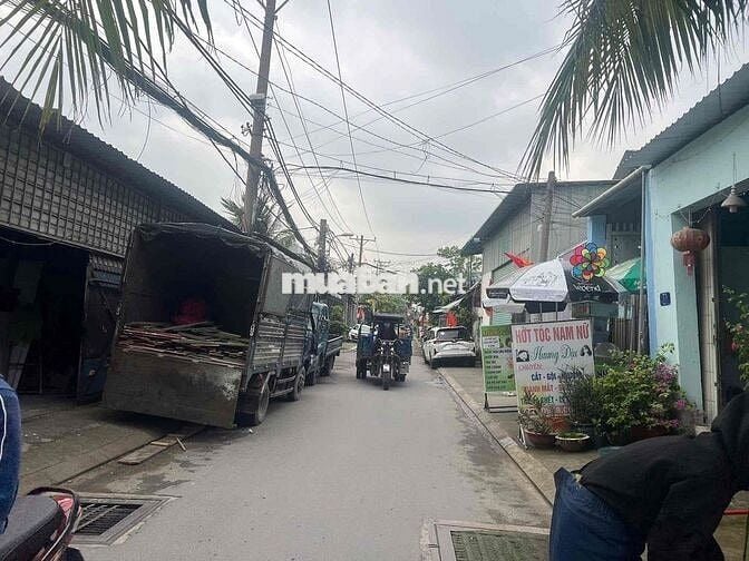 🌹Chủ gửi bán lô đất xây biệt thự hoặc căn hộ dịch vụ hs 3.5 🔹Tl 19 vào