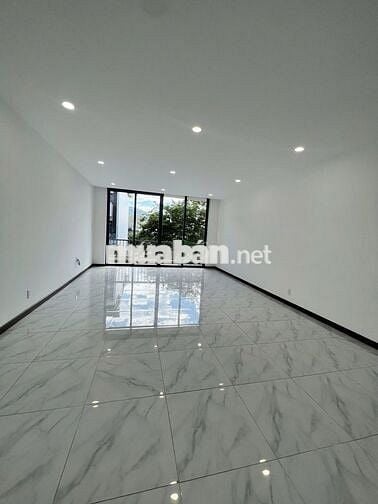 CHO THUÊ NHÀ KINH DOANH 3 TẦNG 1 TUM KHU HÀ QUANG 2 GIÁ 25 TRIỆU/THÁNG