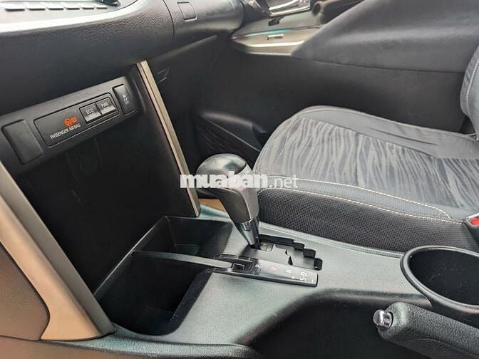 Bán Innova Venturer 2019 còn quá đẹp nguyên Zin