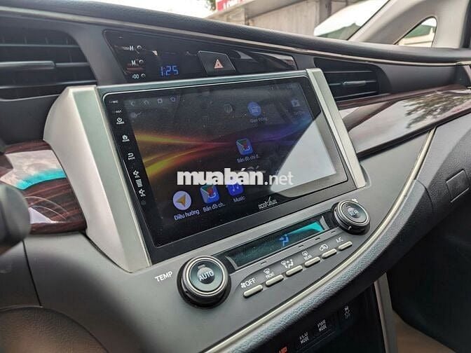 Bán Innova Venturer 2019 còn quá đẹp nguyên Zin