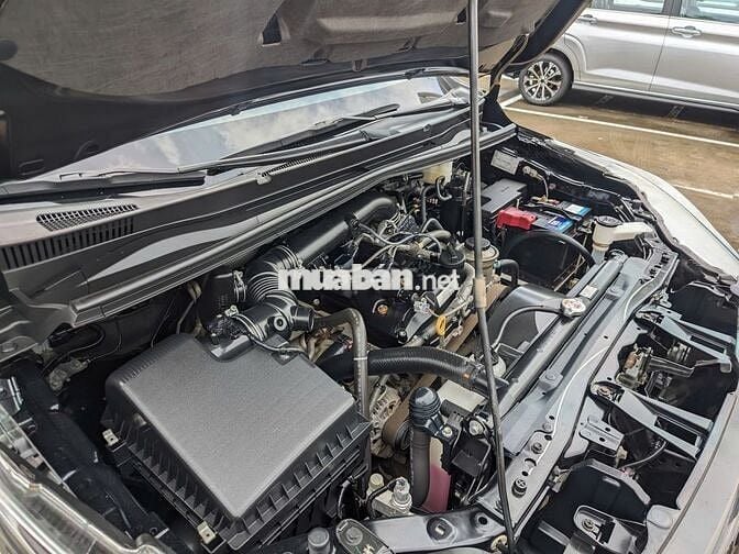 Bán Innova Venturer 2019 còn quá đẹp nguyên Zin