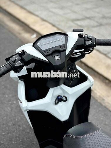 VARIO 125 2021 màu trắng ngọc trinh siêu đẹp ❤️