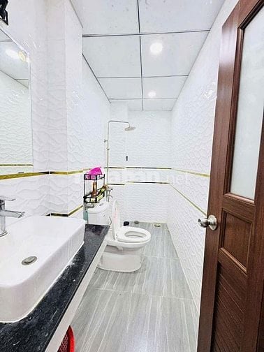 Nhà 59,6m² HXH 6m Lê Quang Định, Gò Vấp xây 4 tầng. Sổ hồng – 2,29 tỷ