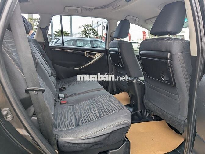 Bán Innova Venturer 2019 còn quá đẹp nguyên Zin