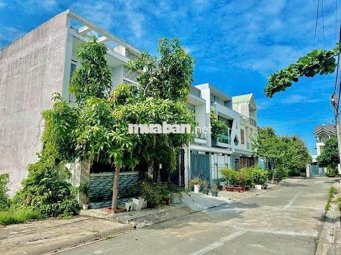 Anh Tư gửi bán nhanh lô đất ngay Chợ Việt Kiều xã Tân Thông Hội Củ Chi