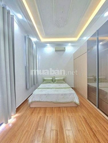 Nhà Nguyễn Khoái cần bán với diện tích 56,2m2 1 trệt 3 lầu ST, SHR