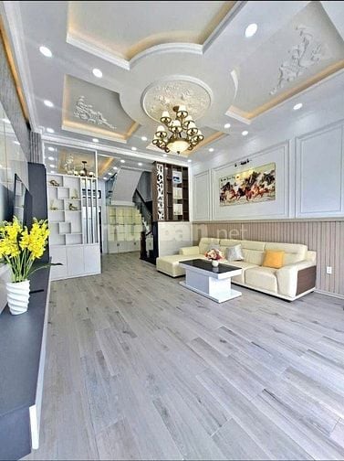 Nhà Nguyễn Khoái cần bán với diện tích 56,2m2 1 trệt 3 lầu ST, SHR