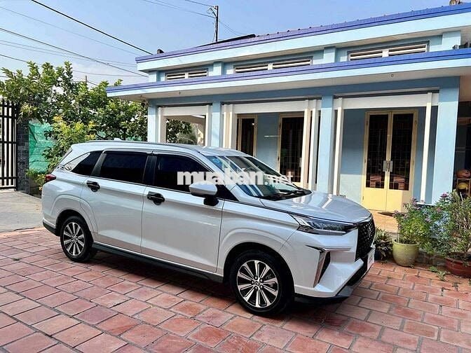 Home Oto | Toyota Veloz 2023 Xe gia đình Tphcm
