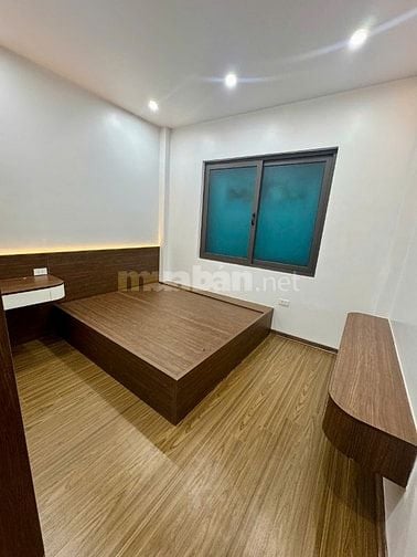 Nhà 2 mặt thoáng dân+sân riêng 4m2*4 tầng-12.2 tỷ* Phố Nhân Hoà