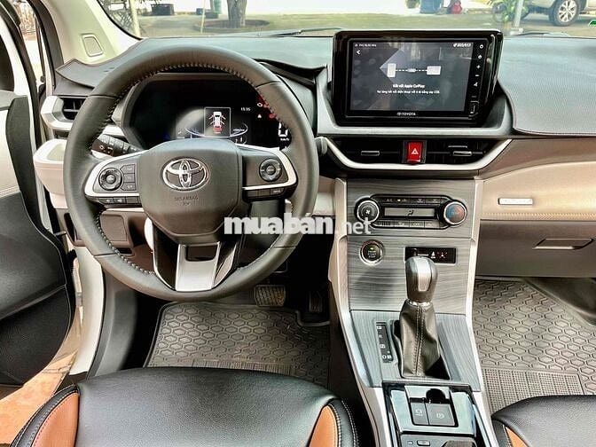 Home Oto | Toyota Veloz 2023 Xe gia đình Tphcm