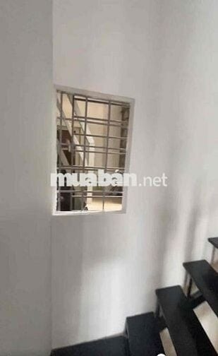 Nhà đẹp full nội thất, ngõ rộng có sân để xe, 22m x 5tầng. Nhỉnh 5 tỷ.