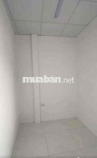 Nhà đẹp full nội thất, ngõ rộng có sân để xe, 22m x 5tầng. Nhỉnh 5 tỷ.