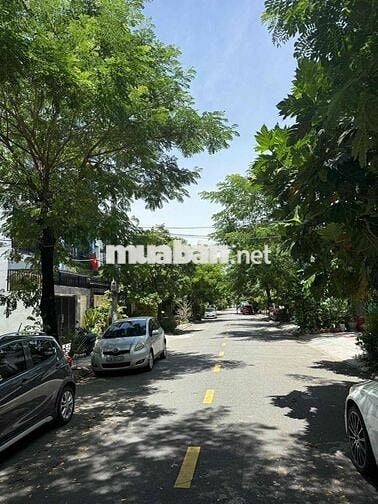 Bán nhà 2 lô liền kề đường Ngô Huy Diễn, Đảo 1 gần cầu Hoà Xuân 200 m2