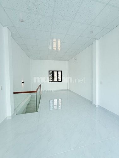 Nhà 2 Tầng Mới Tinh - Mặt Tiền Đ. Đông Hưng Thuận - Quận 12 - 95M2 