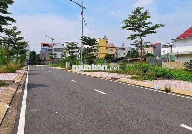 Cần bán lô đất  Hiệp Bình Chánh, Thủ Đức 14x30m Tc 423m2 - Giá 26 tỷ