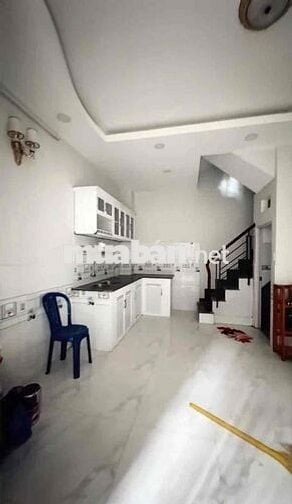 1,85 tỷ- bán nhà Bình Tân 26m2, dtsd 58m2, 3 tầng, sổ hồng chung
