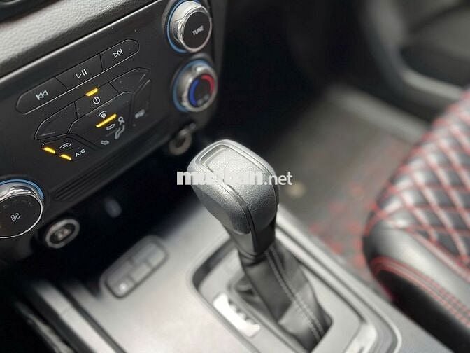 FORD RANGER XLS 4X2 AT 2022 XE CTY THANH LÝ LƯỚT