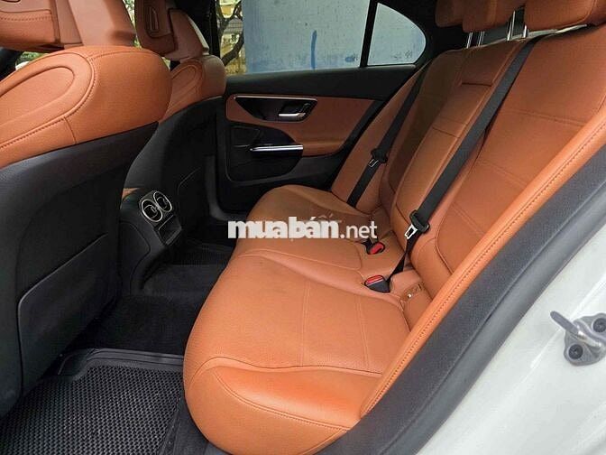 Mercedes C200 Avantgarde 2022 xuất hoá đơn >1 tỷ
