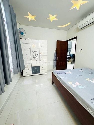 Giảm 200tr, Bán gấp nhà Bùi Văn Thêm, Phú Nhuận giá 3tỷ450/61m2,Hẻm 5m
